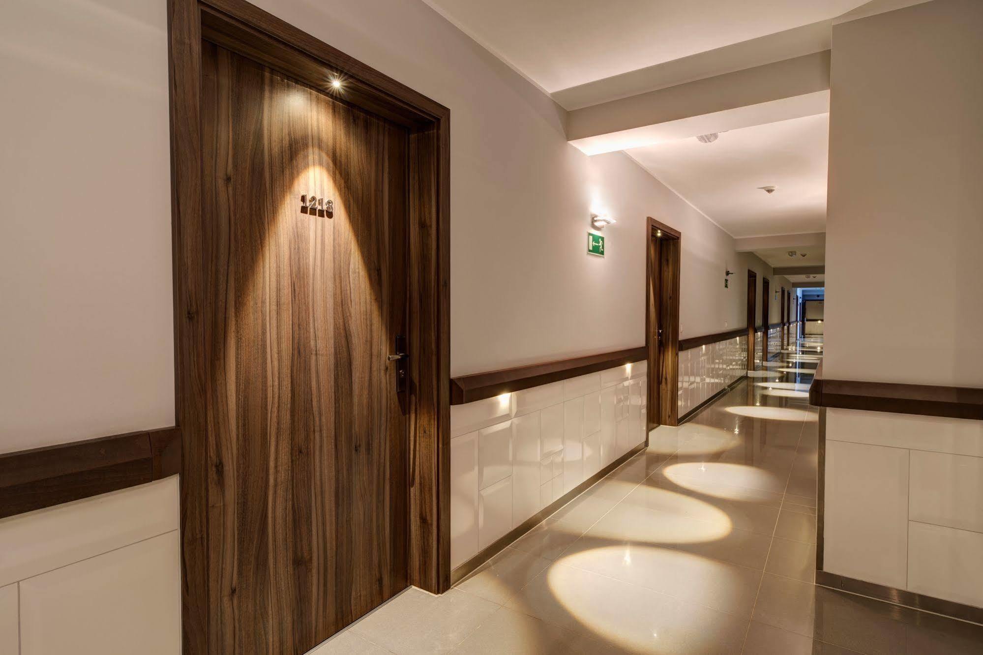 Olymp 3 Hotel Kolobrzeg Bagian luar foto