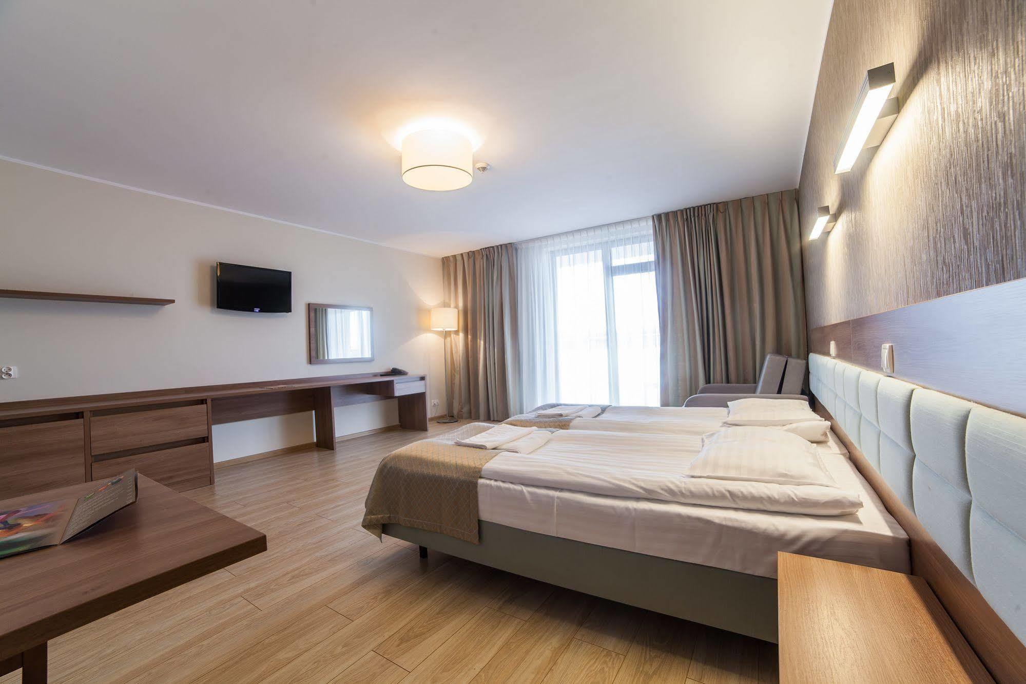 Olymp 3 Hotel Kolobrzeg Bagian luar foto
