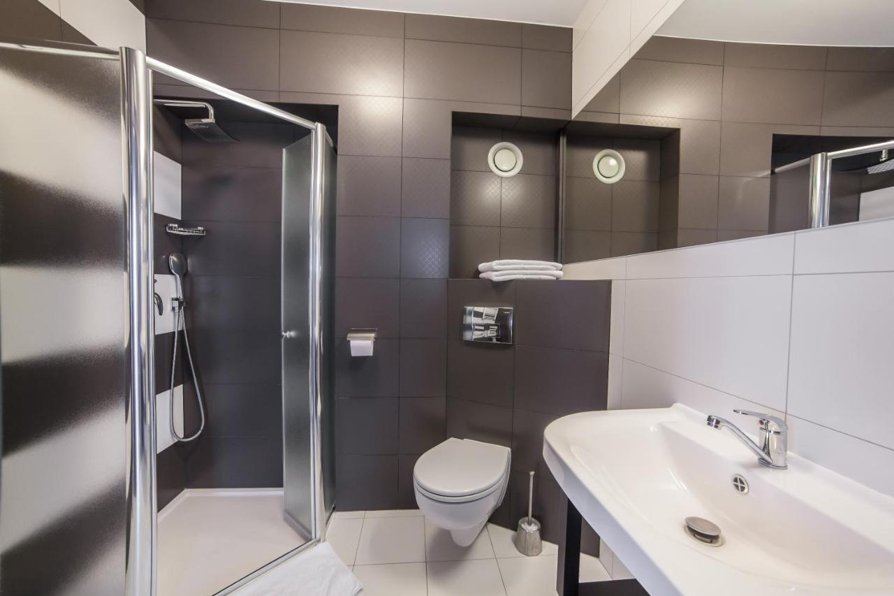 Olymp 3 Hotel Kolobrzeg Bagian luar foto